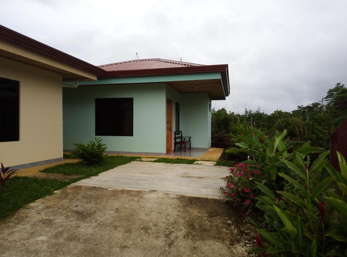 Cabinas El Pilon Rio Celeste Exterior photo