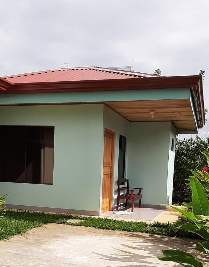 Cabinas El Pilon Rio Celeste Exterior photo